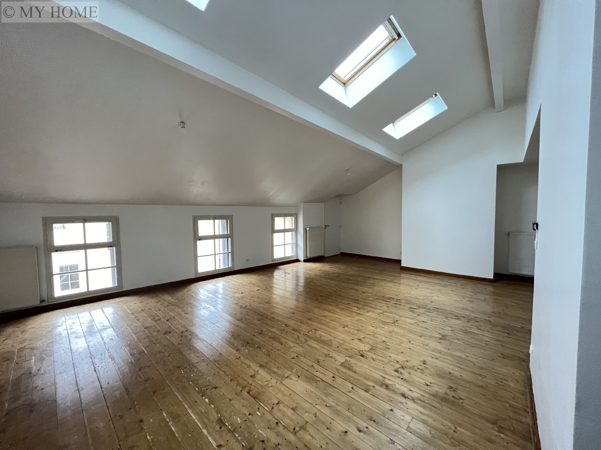 Location appartement - TOUL 154 m², 4 pièces
