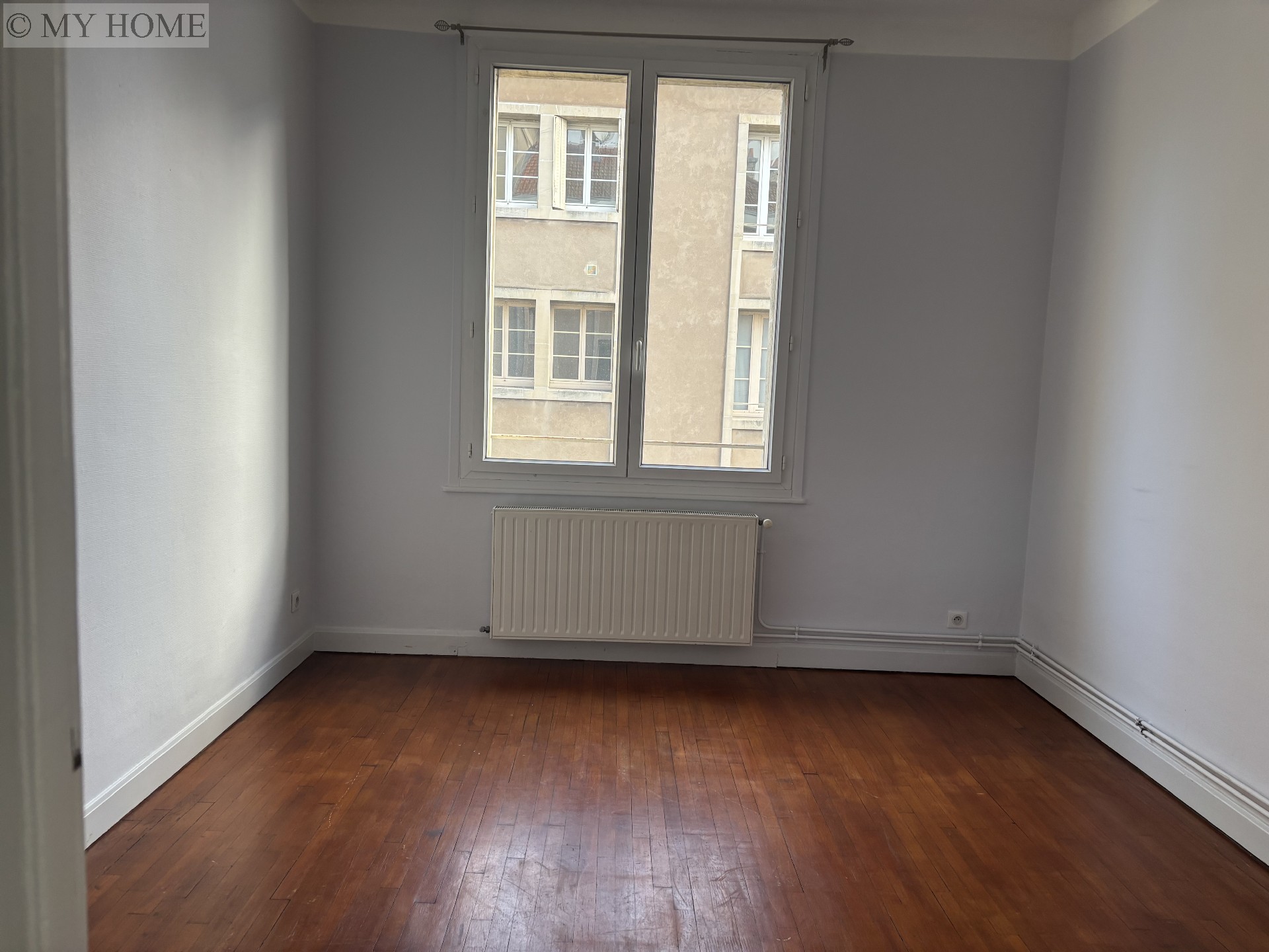 Location appartement - TOUL 87,27 m&sup2;, 5 pièces