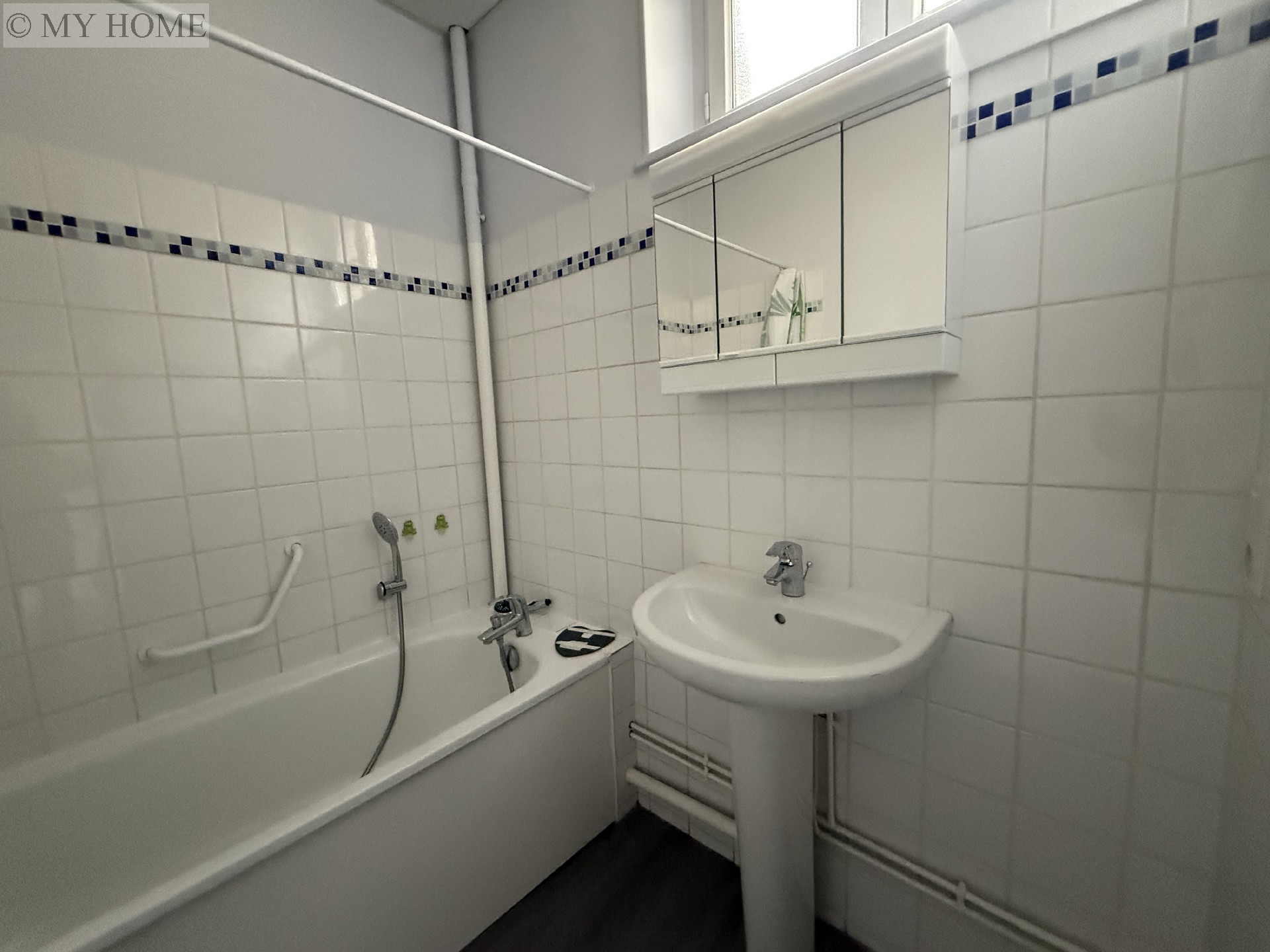 Location appartement - TOUL 87,27 m&sup2;, 5 pièces