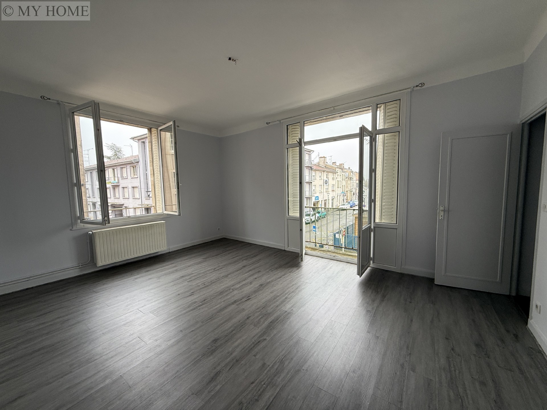 Location appartement - TOUL 87,27 m&sup2;, 5 pièces