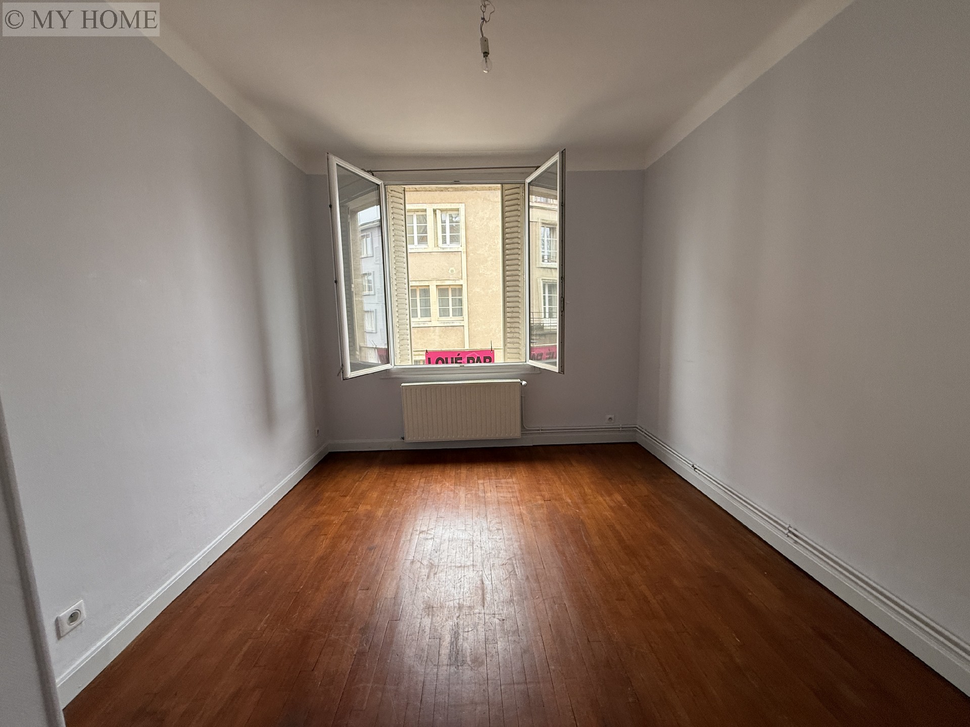 Location appartement - TOUL 87,27 m&sup2;, 5 pièces