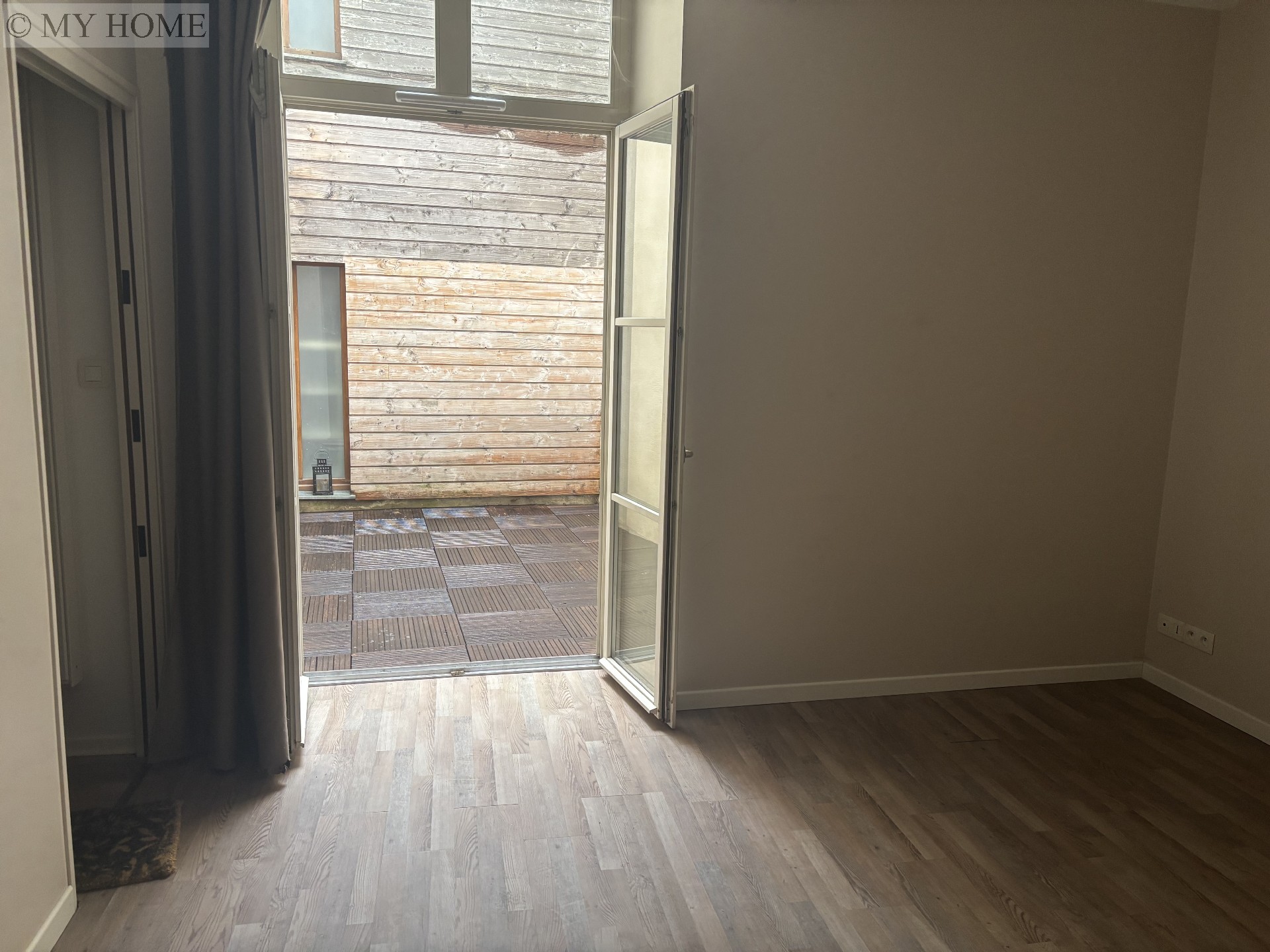 Location appartement - TOUL 105,59 m&sup2;, 5 pièces