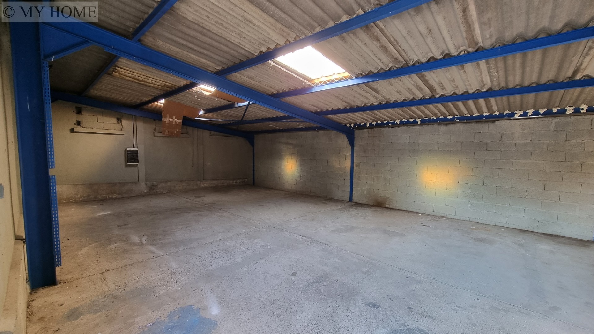 Location local professionnel - TOUL 548 m², 5 pièces