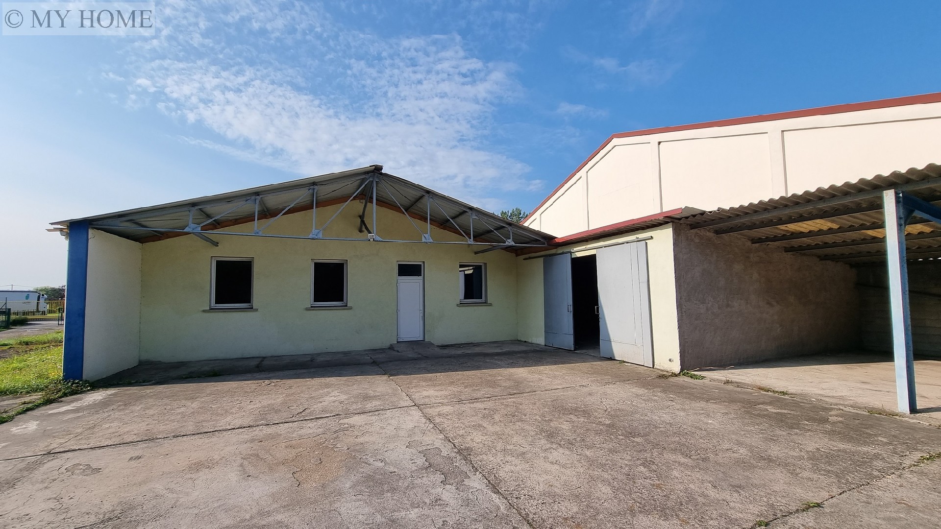 Location local professionnel - TOUL 548 m², 5 pièces
