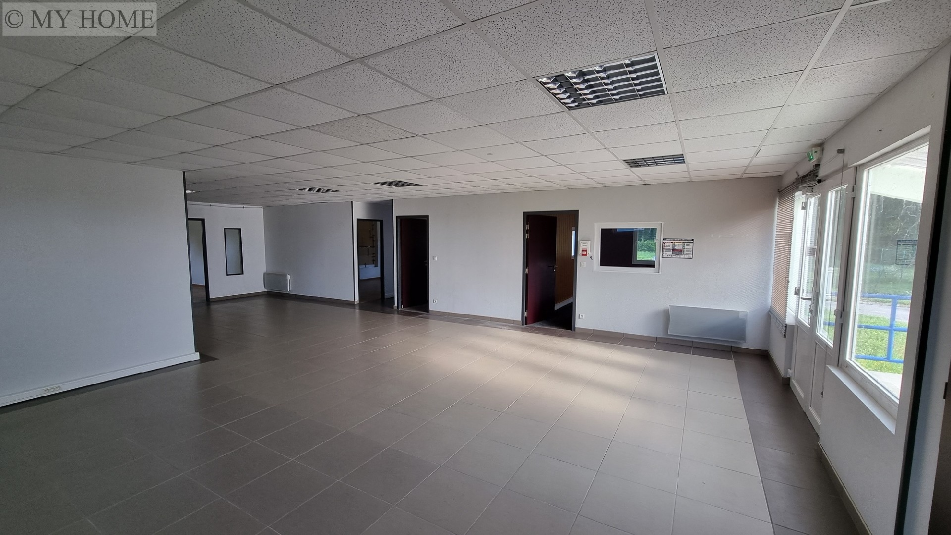 Location local professionnel - TOUL 548 m², 5 pièces