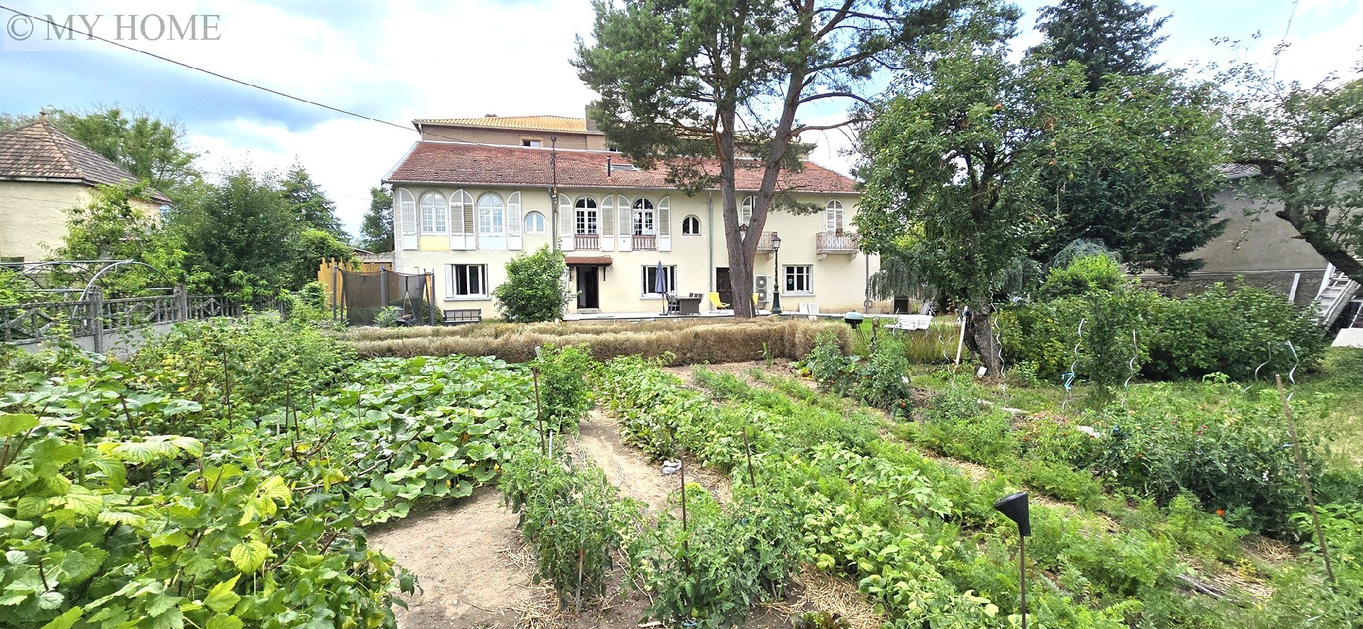 Vente ensemble immobilier - CHAUDENEY SUR MOSELLE 268 m², 10 pièces