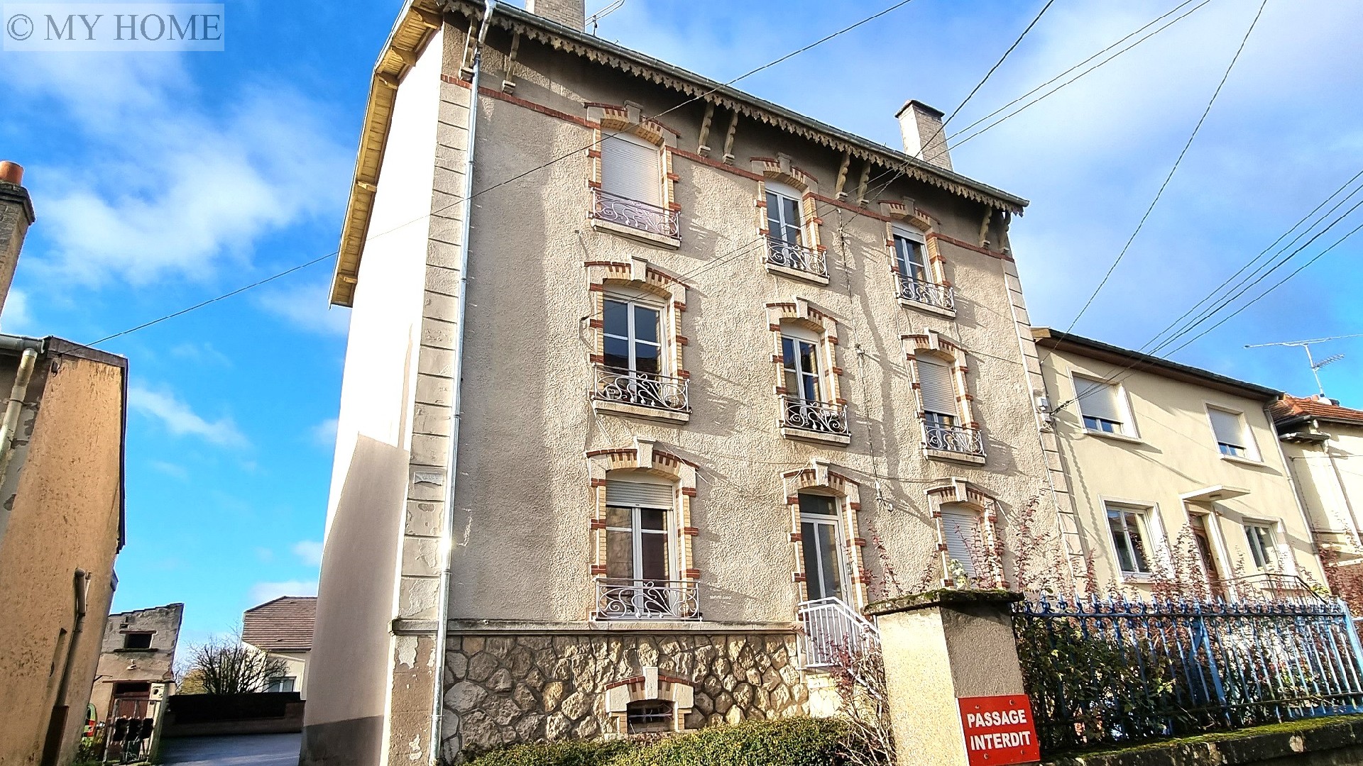 Vente immeuble - TOUL 300 m², 12 pièces