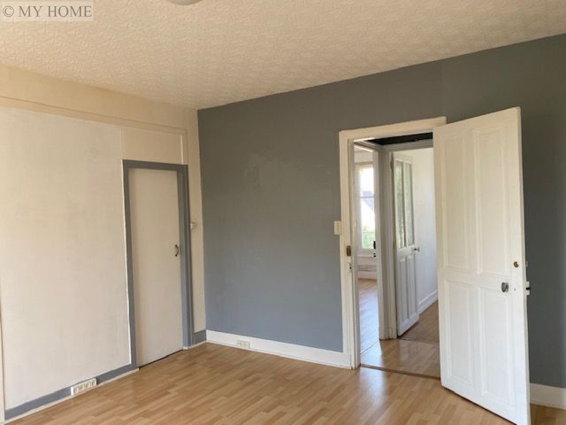 Vente immeuble - TOUL 300 m², 12 pièces