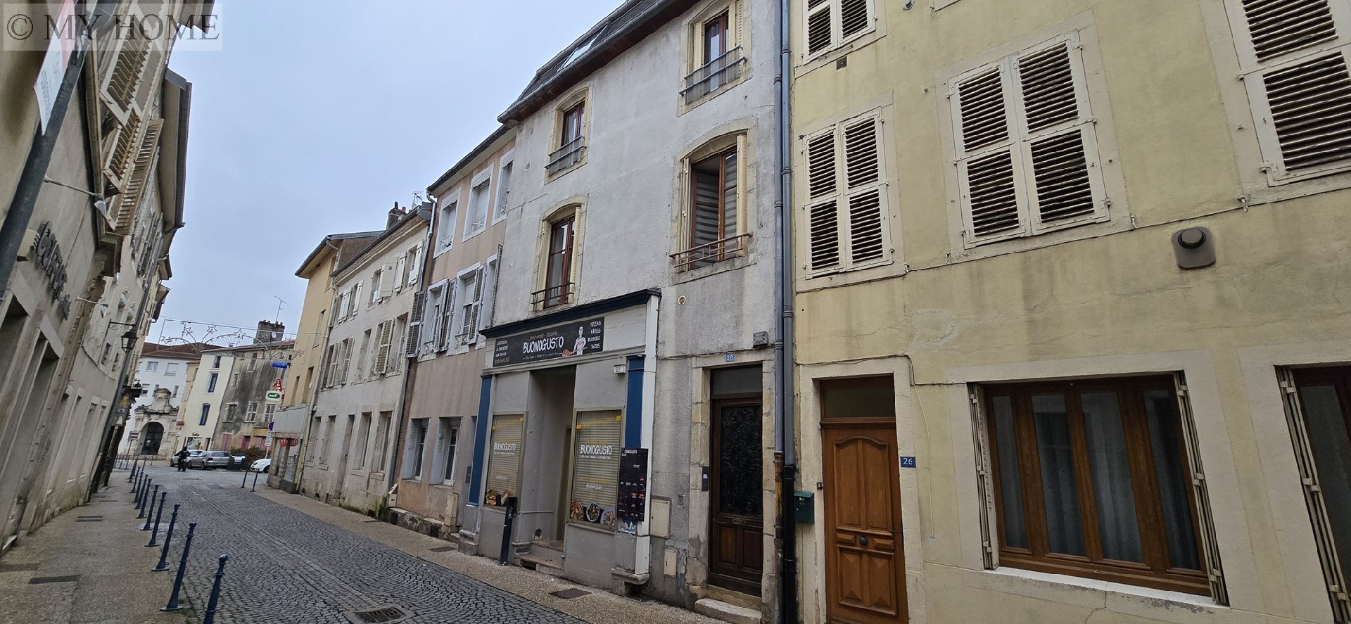 Vente immeuble - TOUL 252 m², 12 pièces