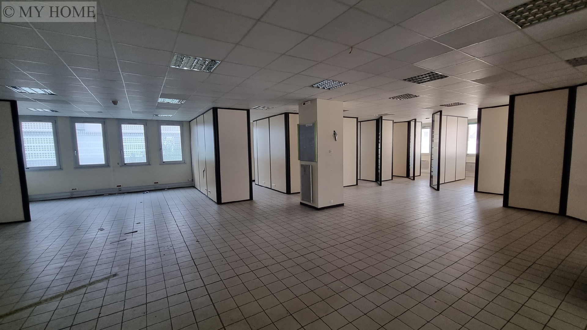 Vente local professionnel - NANCY 555 m², 15 pièces