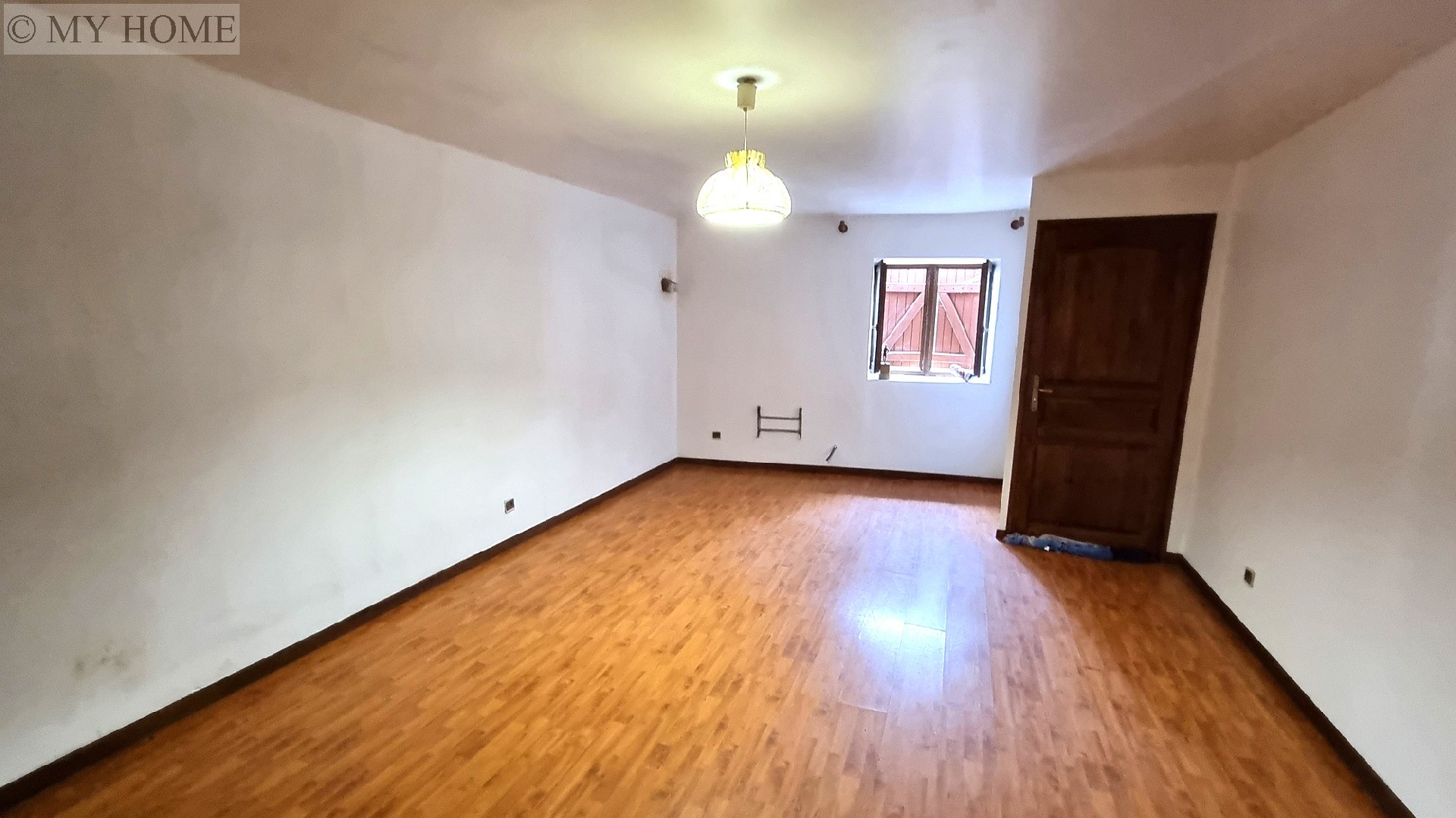 Vente maison - DOMGERMAIN 185 m², 6 pièces