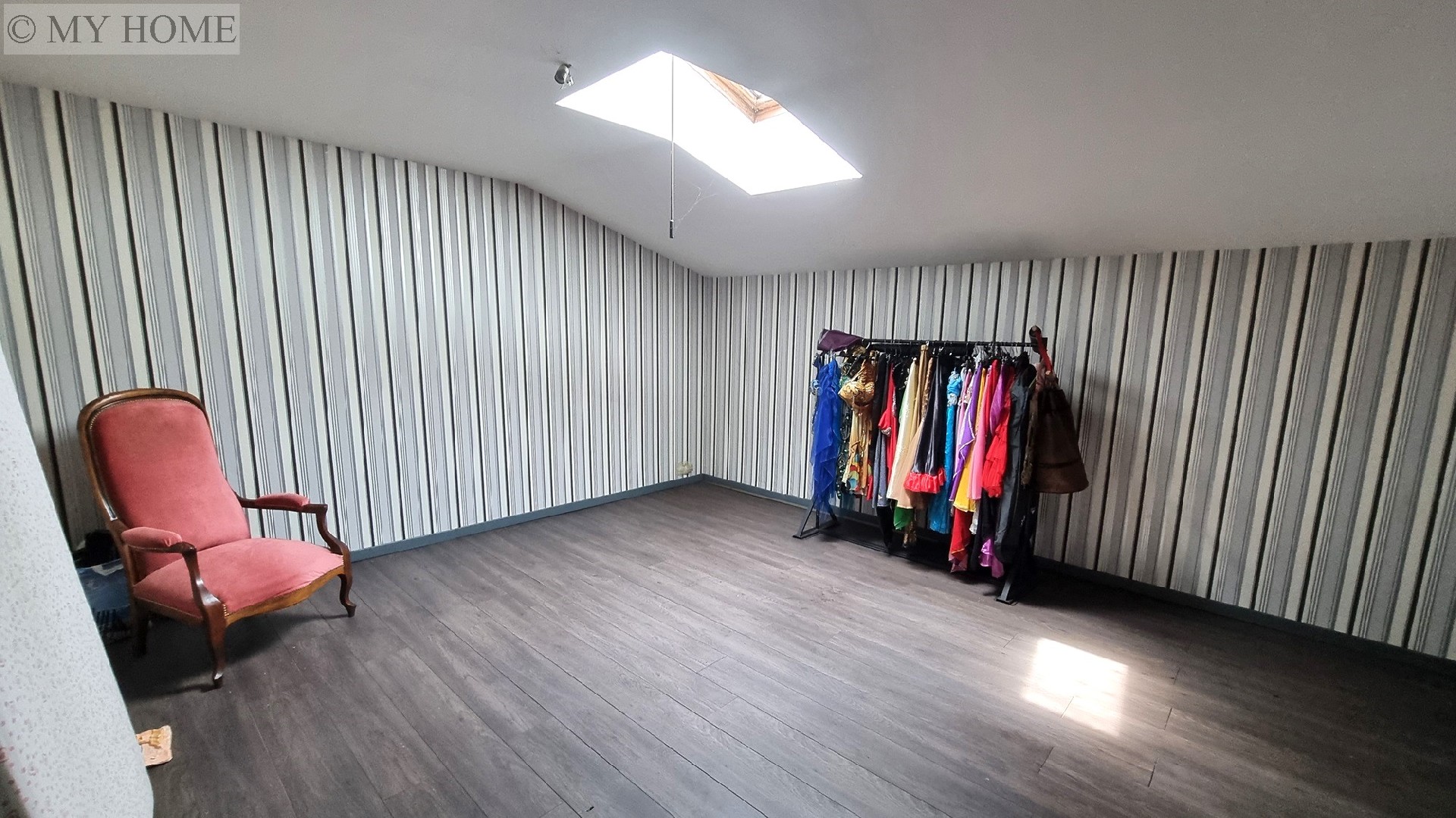Vente maison - DOMGERMAIN 185 m², 6 pièces