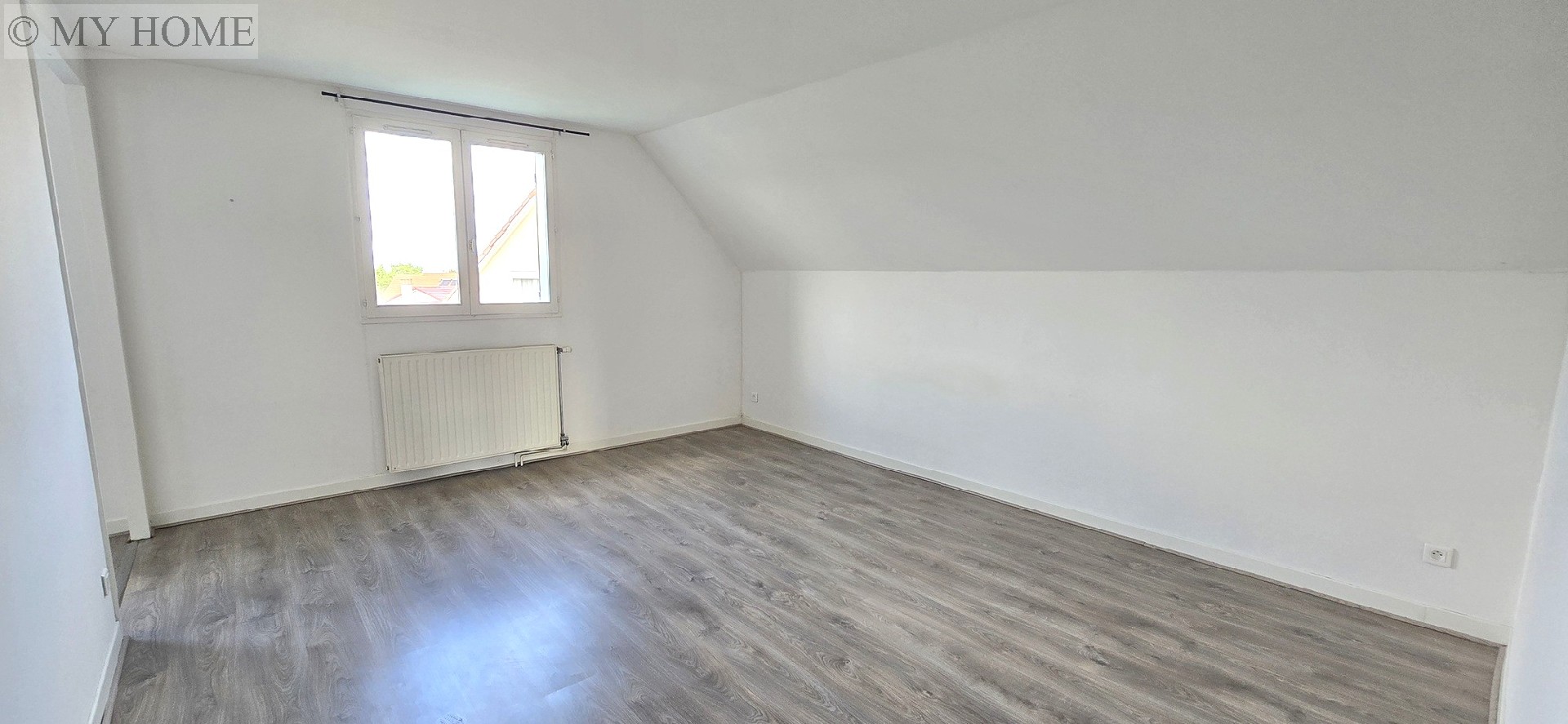 Vente maison - FLEVILLE DEVANT NANCY 166 m², 6 pièces