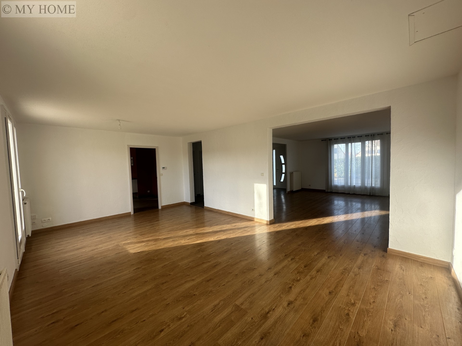 Vente maison - GONDREVILLE 175 m², 8 pièces