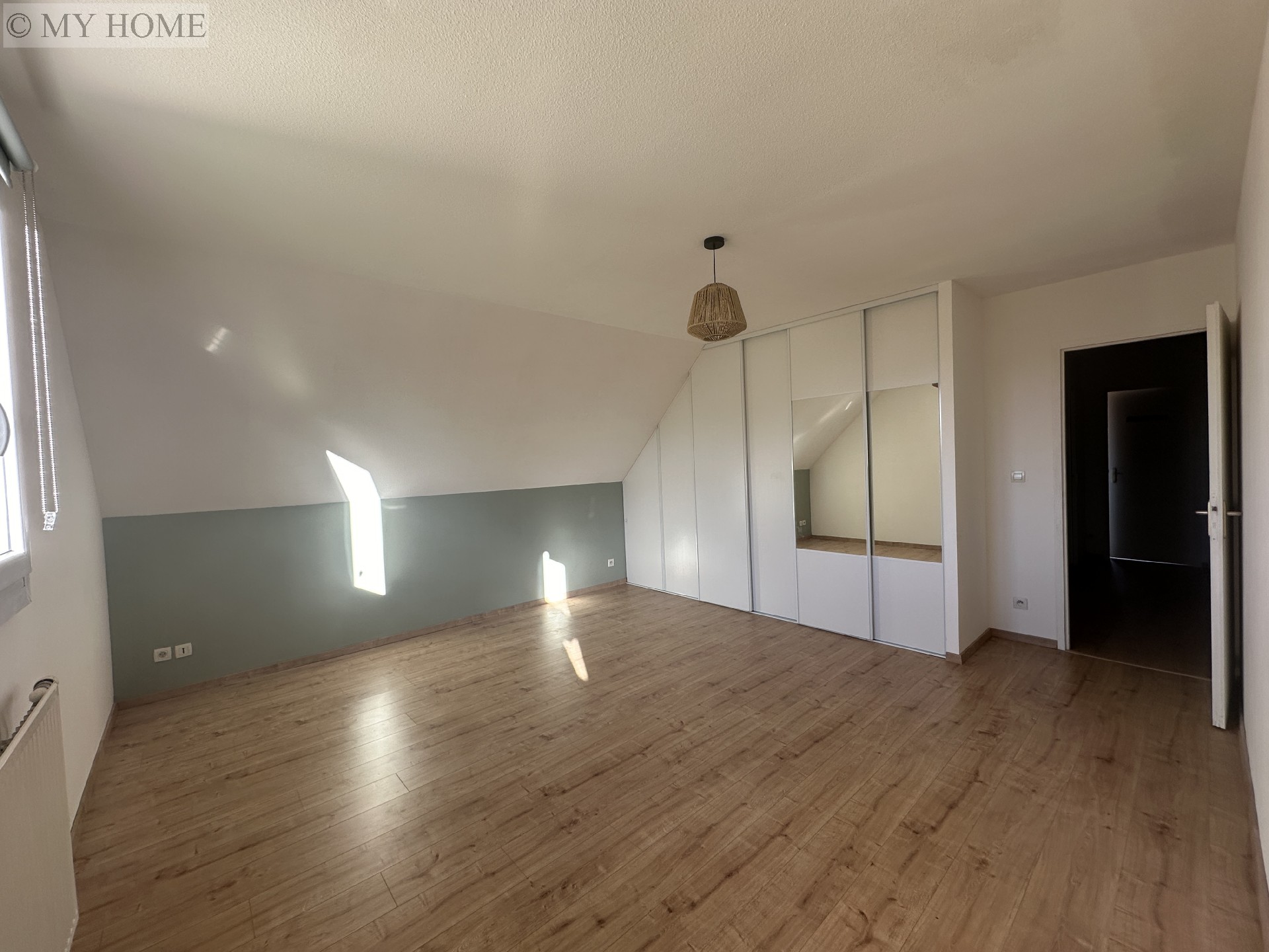 Vente maison - GONDREVILLE 175 m², 8 pièces