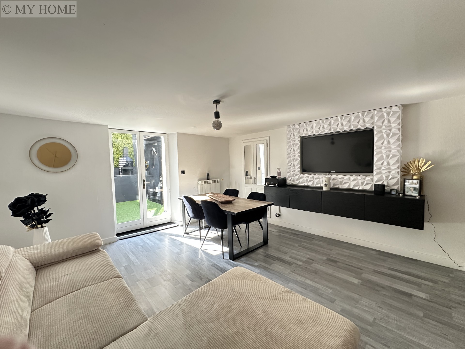 Vente maison - GONDREVILLE 140 m², 5 pièces