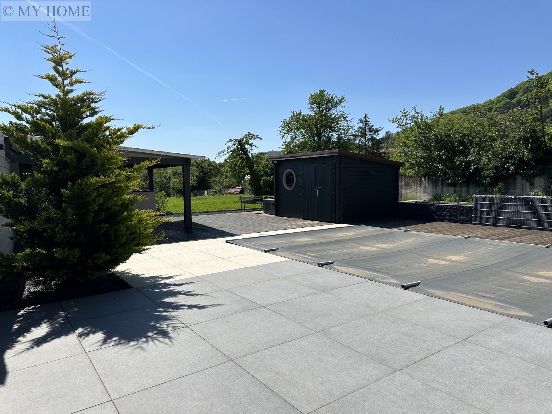 Vente maison - LAGNEY 276 m², 9 pièces