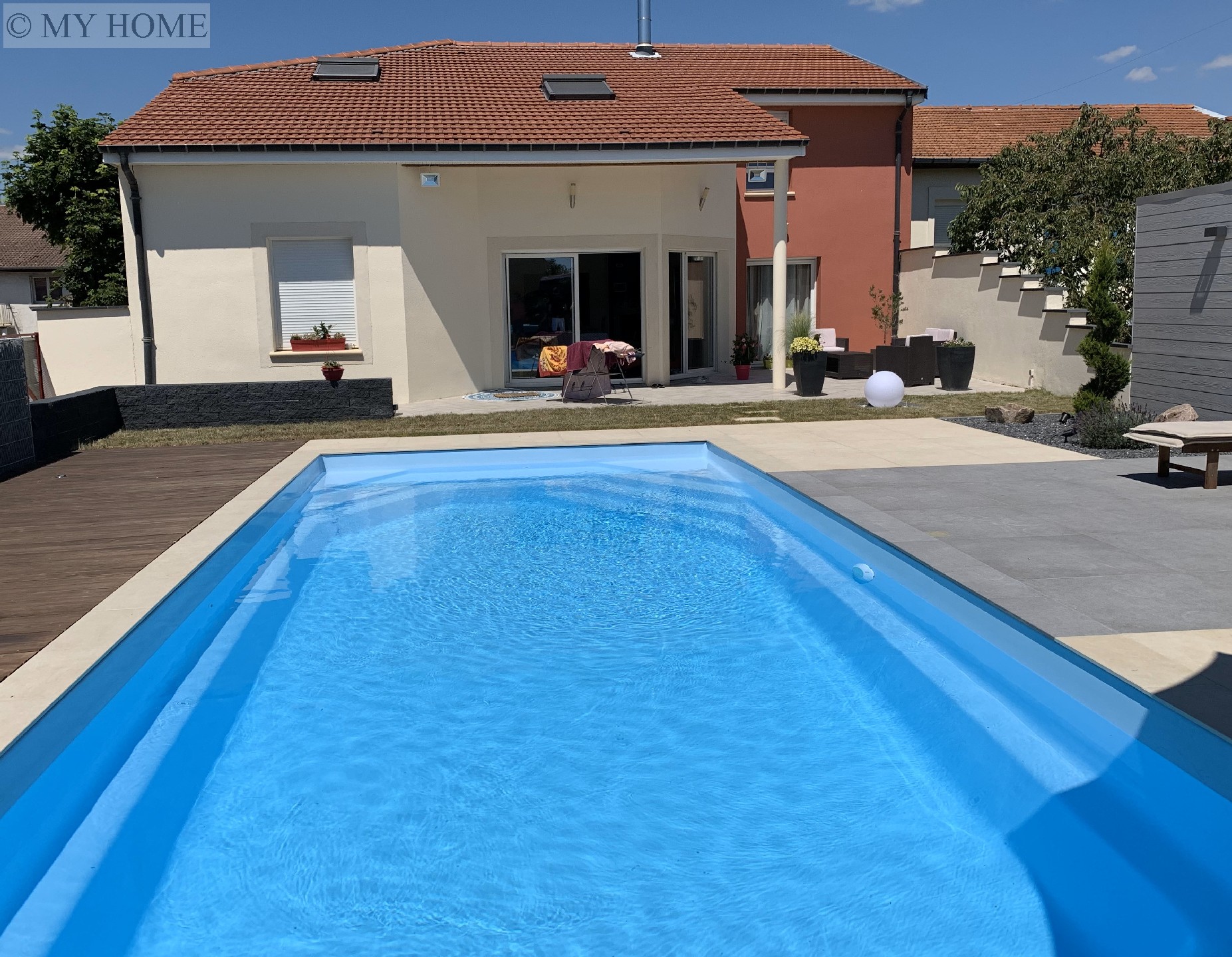 Vente maison - LAGNEY 276 m², 9 pièces