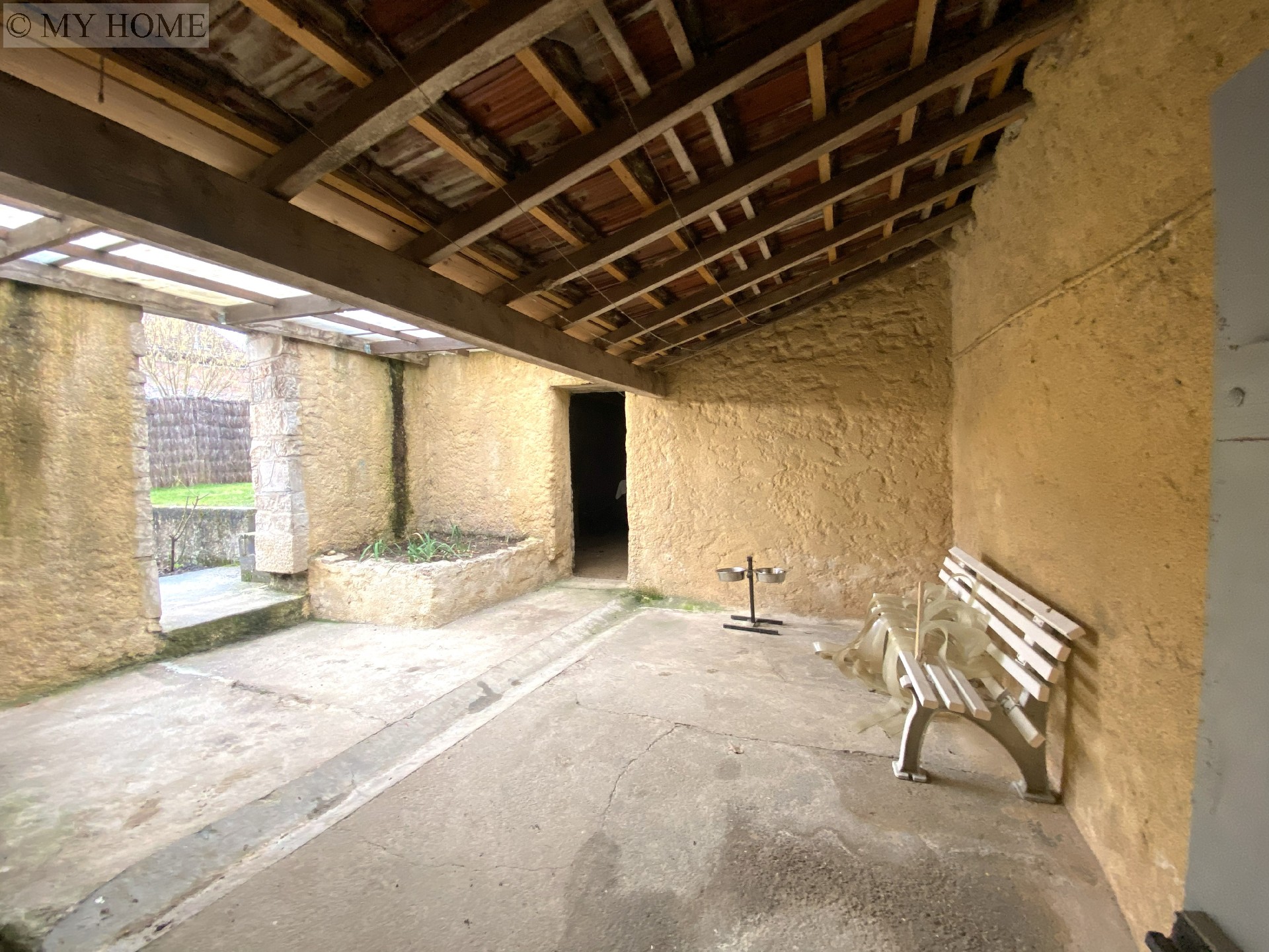 Vente maison - SAULXURES LES VANNES 190 m², 8 pièces