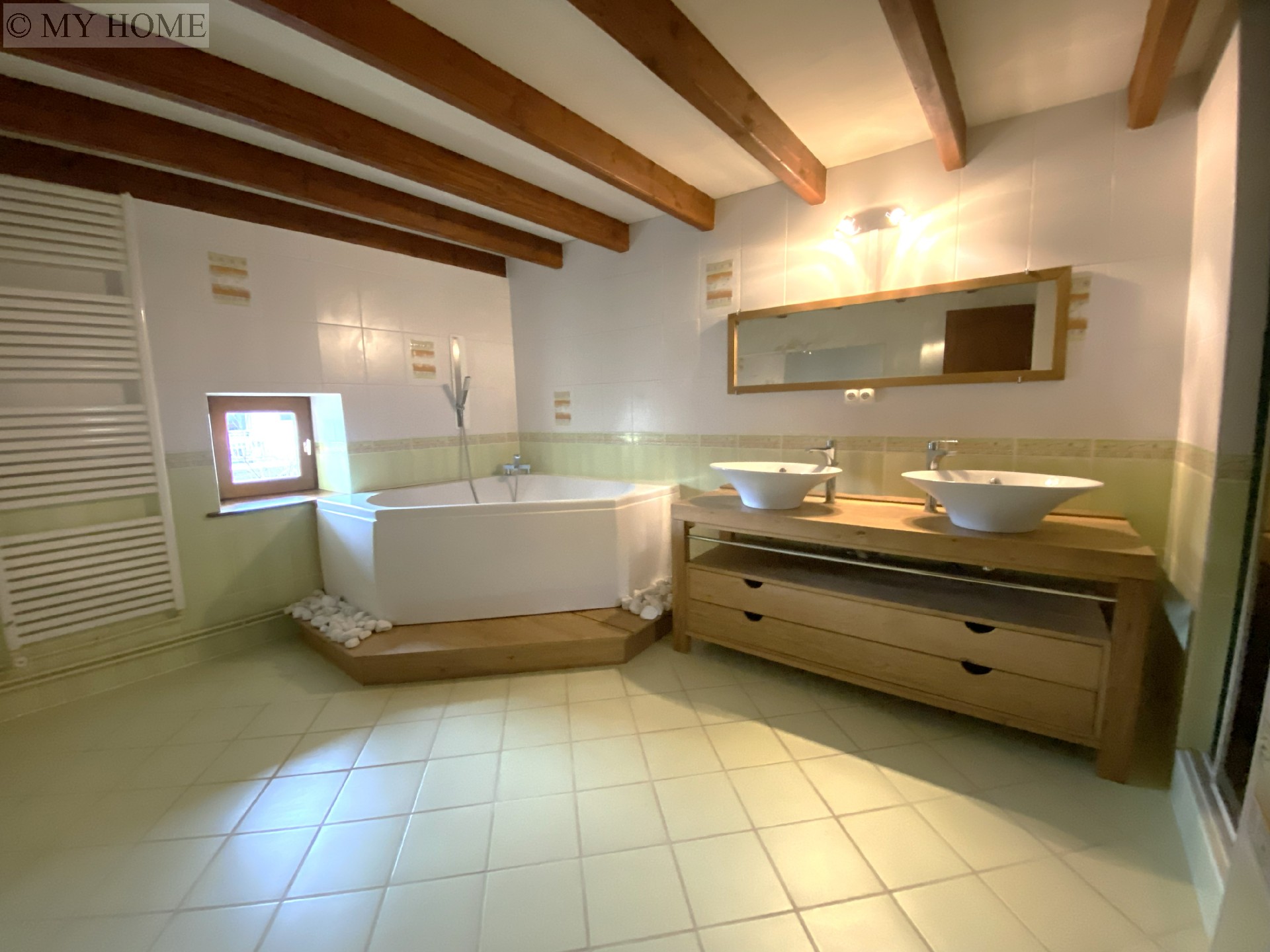 Vente maison - SAULXURES LES VANNES 190 m², 8 pièces