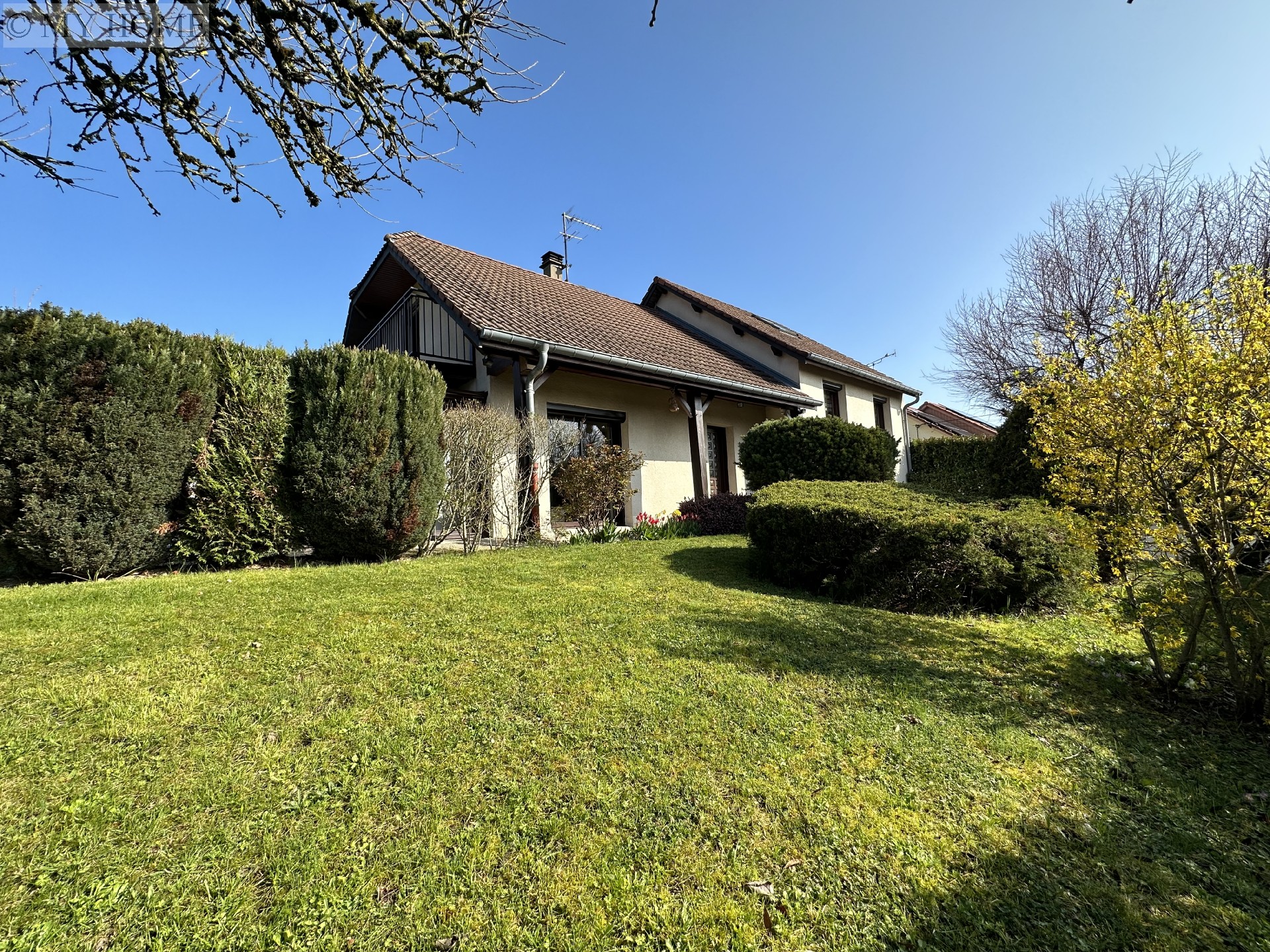 Vente maison - TOUL 174 m², 8 pièces