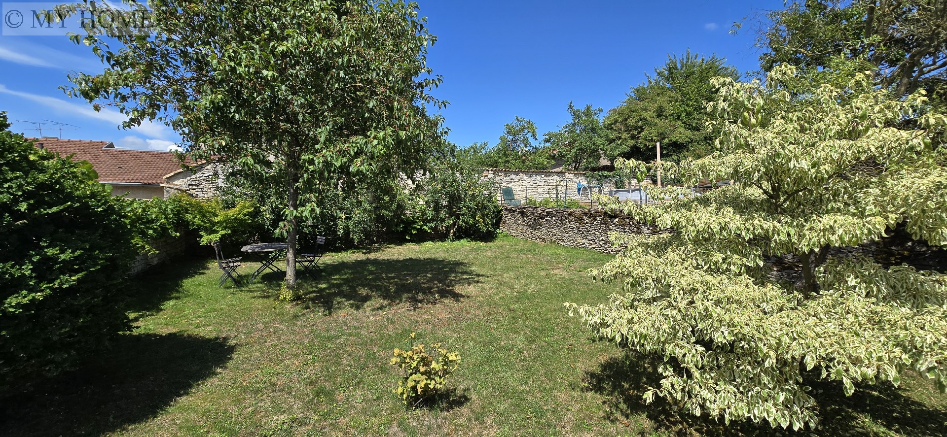 Vente maison - SORCY ST MARTIN 334 m², 10 pièces