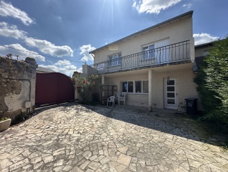 vente maison VELAINE EN HAYE 8 pieces, 219m